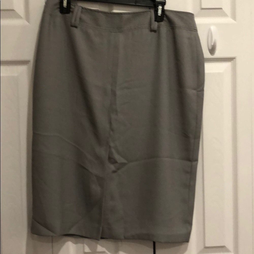 Mid calf length skirt 100% polyester